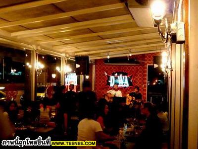 รวมๆกิจการร้านอาหาร - ของหวานของดาราคนดัง : ร้านดีว่ะ(D-Wa)ของอั้ม พัชกับเมย์ พิช