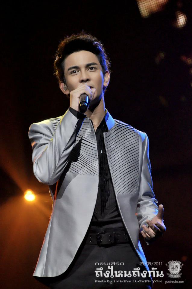 กัน-นภัทร @ คอนเสิร์ตถึงไหนถึงกัน 24/09/2011 : 