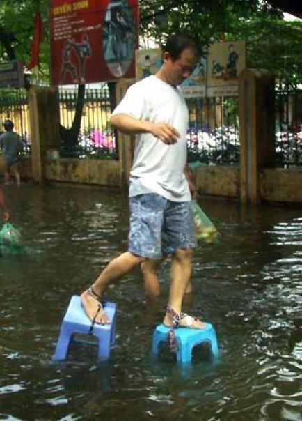 แหมแบบนี้จะให้ไม่ฮาได้ไงช่วงน้ำท่วมเนี่ย : บู้ดมันแพง