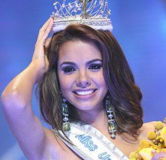 ปีนี้เชียร์ Miss Universe Puerto Rico 2012 Bodine Koehler Peña : 