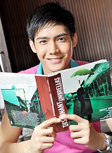ยิ้มพิมพ์ใจของRobi domingo :