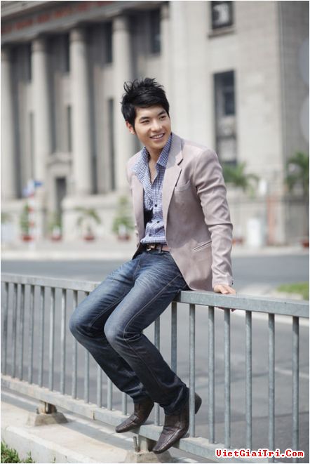 หนุ่มเวียดนาม : 