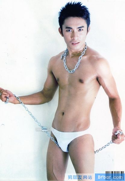 หนุ่มไทยหัวใจเกินร้อย : 