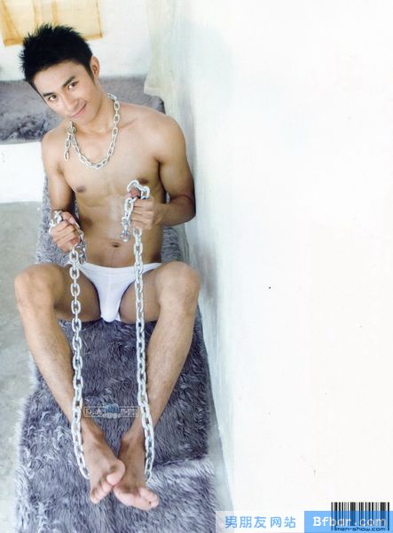 หนุ่มไทยหัวใจเกินร้อย : 