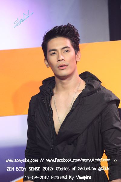 สน ยุกต์ งาน ZEN BODY SENSE 2012 : Stories of Seduction @ ZEN :