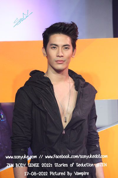 สน ยุกต์ งาน ZEN BODY SENSE 2012 : Stories of Seduction @ ZEN :
