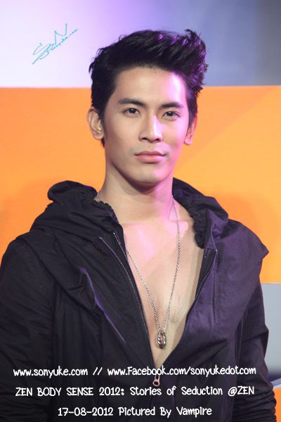 สน ยุกต์ งาน ZEN BODY SENSE 2012 : Stories of Seduction @ ZEN :