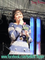 แฟชั่นการแต่งตัวน่ารักๆ ของ สมาย เดอะสตาร์ 8 : 