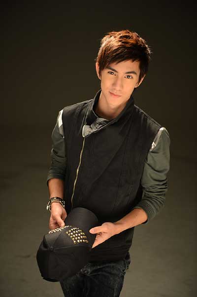 ธามไท แพลงศิลป์ : 