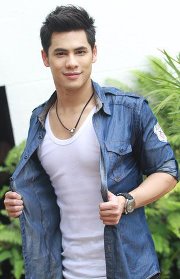 "เมื่อซี-ศิวัฒน์ ฟิตซะ" :