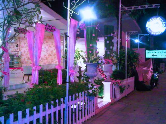 บ้านต้นเค้ก บางแสน บนถนนเลี่ยงเมืองบางแสน : 