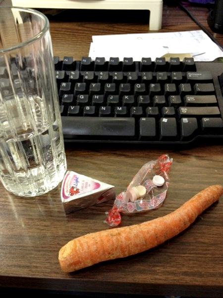 Sad Desk Lunch Ҵ áҧѹ ͧѡҹͿ ԡ Թѹѹ