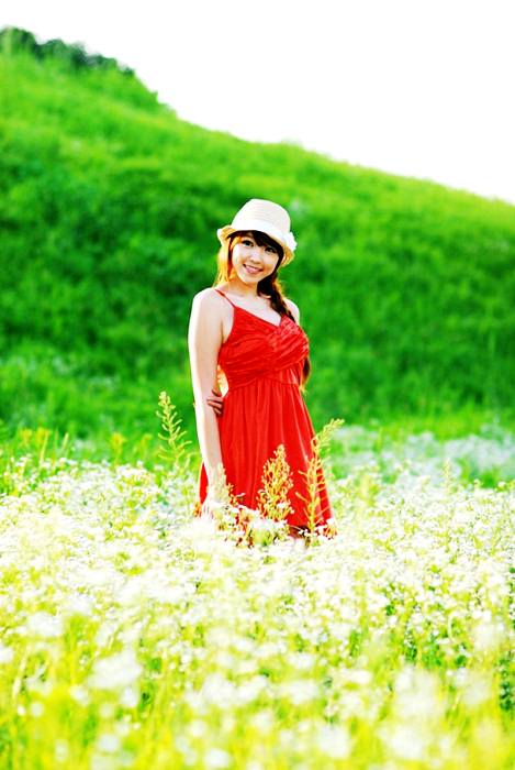  Lee Eun Hye in Red Sun Dress : 