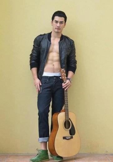 ดิว The Star 9 หล่อเข้มเสียงเริด... :